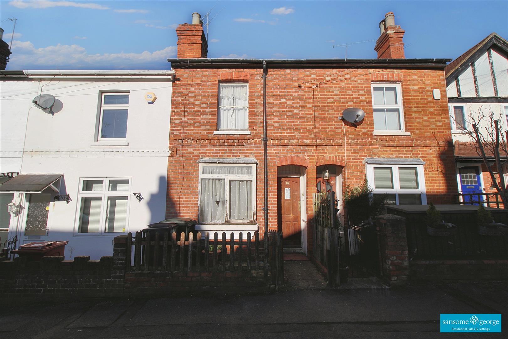 2 bed property in Adelaide Road, Reading